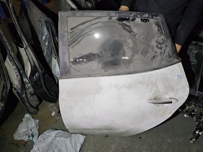 Hyundai ix20 sol arka kapı